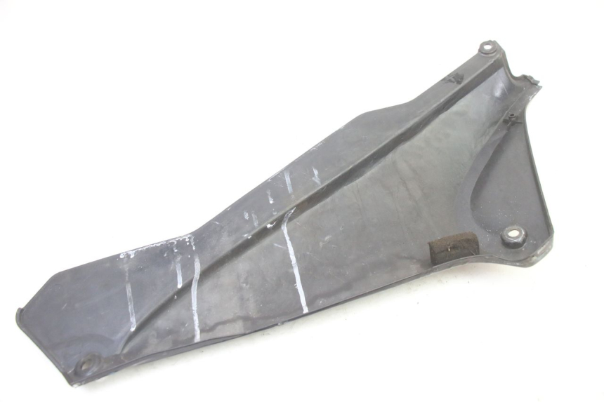 photo de TAMPA LATERAL DIREITA SOBRE O BANCO HONDA ST PAN EUROPEAN 1300 (2002 - 2013) - Outro ângulo de visão