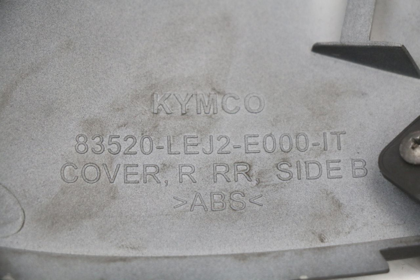 photo de TAMPA LATERAL DIREITA SOB O BANCO KYMCO SUPER 8 4T 50 (2021 - 2024) - Ampliação técnica