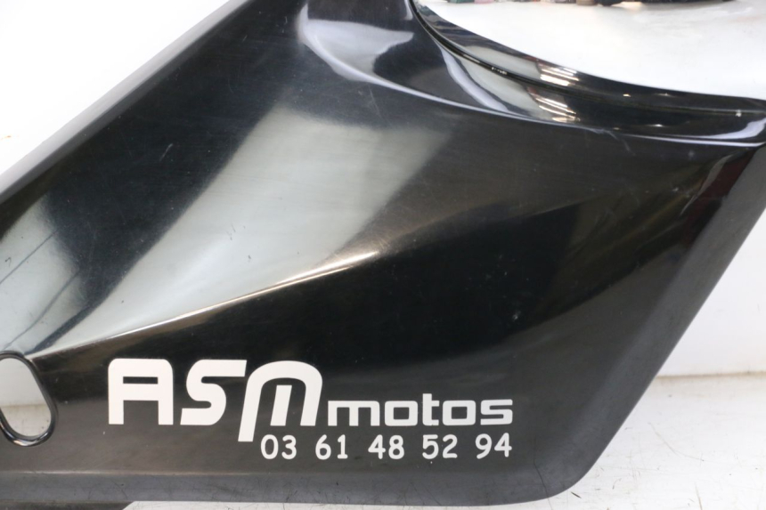photo de TAMPA LATERAL DIREITA SOB O BANCO SUZUKI GSF S BANDIT 600 (2000 - 2004) - Estado da superfície