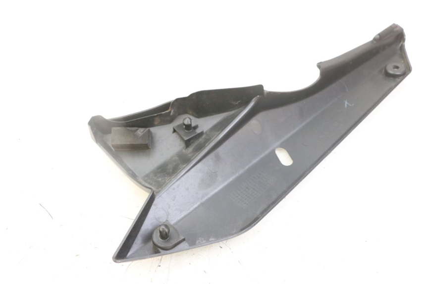photo de TAMPA LATERAL DIREITA SOBRESELIM SUZUKI GSX F GSXF 650 (2007 - 2015) - Outro ângulo de visão