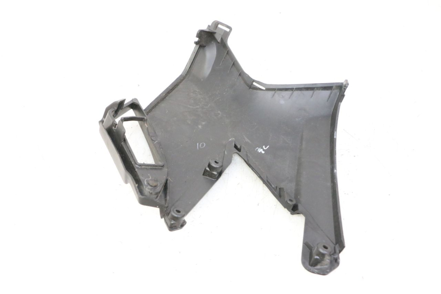 photo de TAMPA LATERAL DIREITA SOB O BANCO APRILIA SXR 50 (2021 - 2023) - Zoom do estado de desgaste