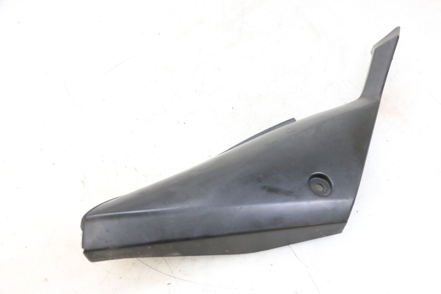 photo de TAMPA LATERAL DIREITA SOBRE O BANCO YAMAHA TZR 50 (2008 - 2016) - Estado da superfície