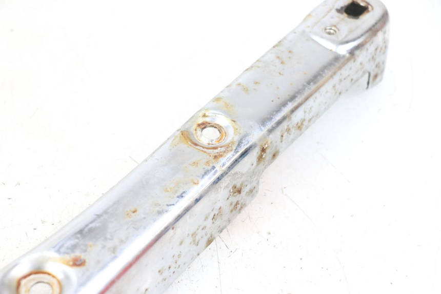 photo de TAMPA LATERAL DIREITA SOB O BANCO DAELIM VL DAYSTAR 125 (2000 - 2011) - Pontos de fixação