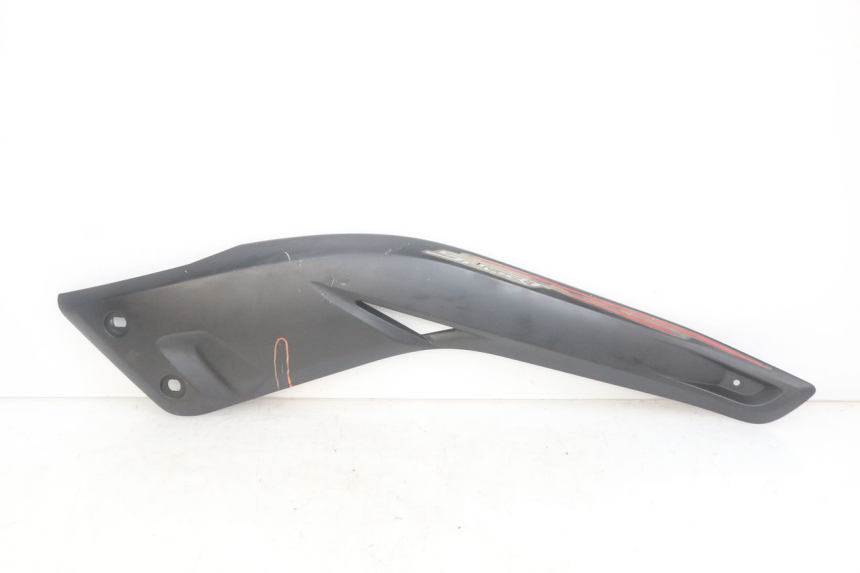 photo de TAMPA LATERAL DIREITA SOBRE O BANCO YAMAHA X-MAX XMAX 125 (2010 - 2013) - Vista principal