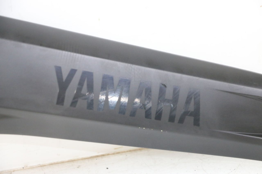 photo de TAMPA LATERAL DIREITA SOBRE O BANCO YAMAHA X-MAX XMAX 125 (2010 - 2013) - Vista geral