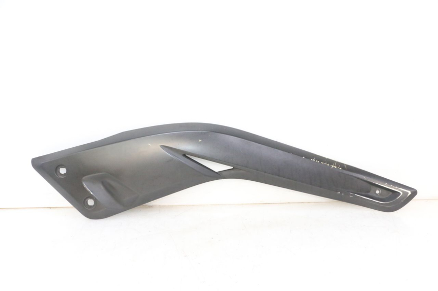 photo de TAMPA LATERAL DIREITA SOBRE O BANCO YAMAHA X-MAX XMAX 125 (2010 - 2013) - Vista principal