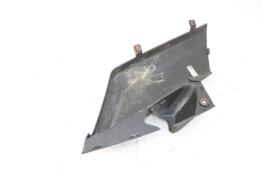 photo de TAMPA LATERAL DIREITA SOB O BANCO YAMAHA X-MAX XMAX 250 (2006 - 2009) - Detalhe da peça