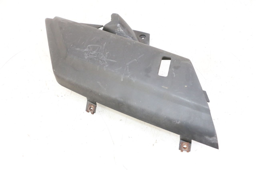 photo de TAMPA LATERAL DIREITA SOB O BANCO YAMAHA X-MAX XMAX 250 (2006 - 2009) - Ampliação técnica