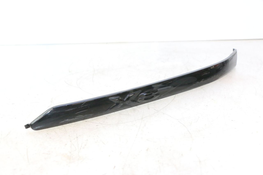 photo de TAMPA DIREITA SOB O ASSENTO PIAGGIO X8 STREET 125 (2006 - 2007) - Detalhe da peça