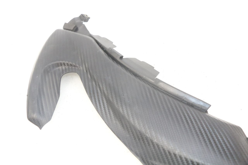photo de TAMPA LATERAL DIREITA SOB O BANCO YAMAHA XP T-MAX TMAX ABS 530 (2012 - 2015) - Detalhe da peça