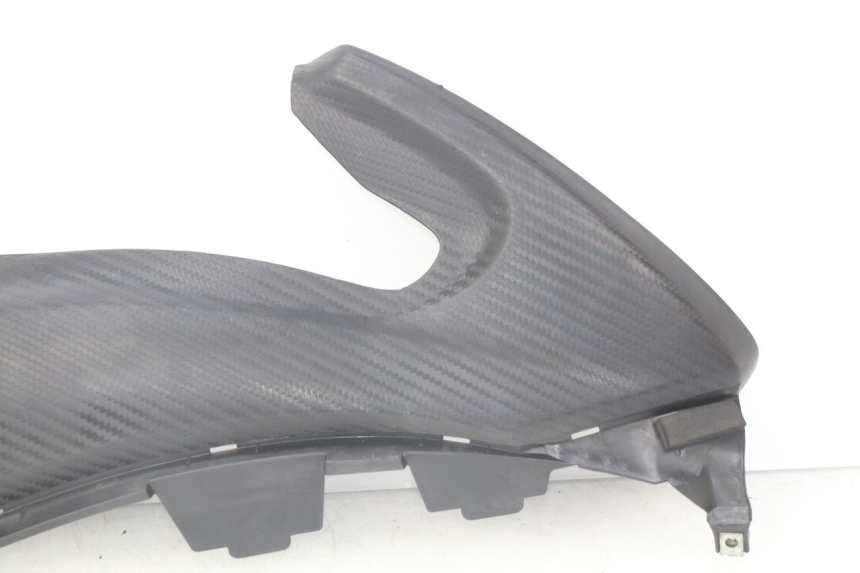 photo de TAMPA LATERAL DIREITA SOB O BANCO YAMAHA XP T-MAX TMAX ABS 530 (2012 - 2015) - Vista geral