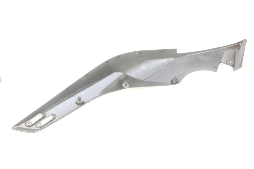photo de TAMPA LATERAL DIREITA SOBRE O BANCO YAMAHA XP T-MAX TMAX ABS 500 (2004 - 2007) - Vista geral