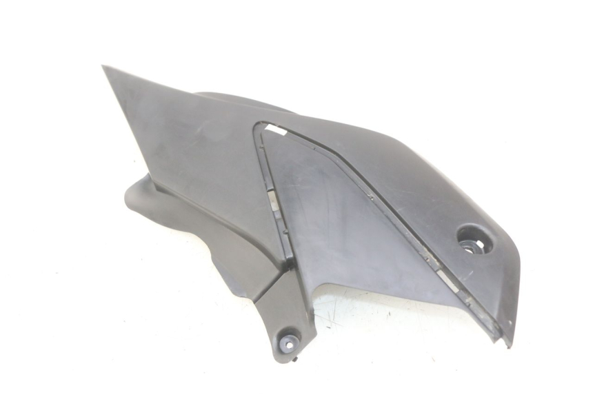 photo de TAMPA LATERAL DIREITA SOB O BANCO HONDA XR L 125 (2003 - 2007) - Zoom do estado de desgaste
