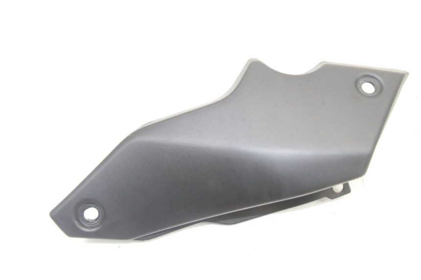 photo de TAMPA LATERAL DIREITA SOB O BANCO YAMAHA TRACER 7 700 (2020 - 2024) - Vista principal
