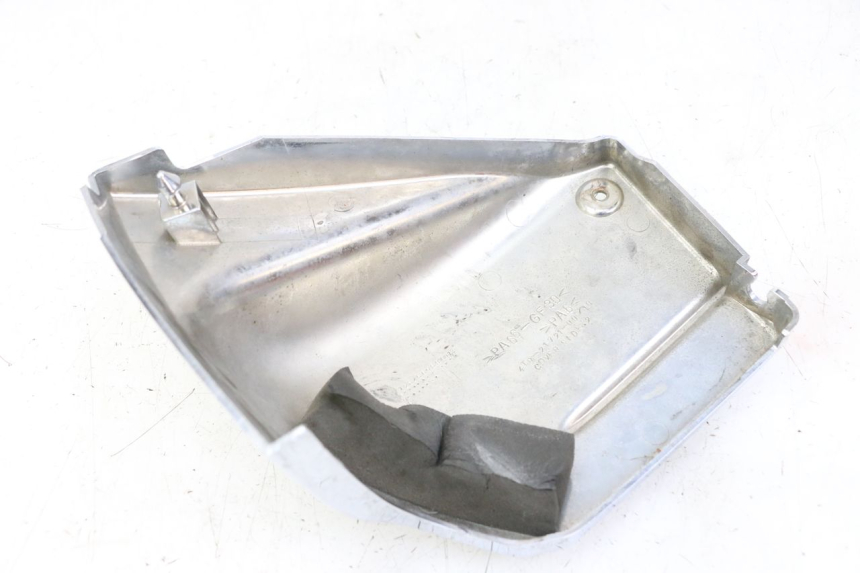 photo de TAMPA LATERAL DIREITA SOB O BANCO YAMAHA XVS DRAG STAR DRAGSTAR 650 (1997 - 2007) - Outro ângulo de visão