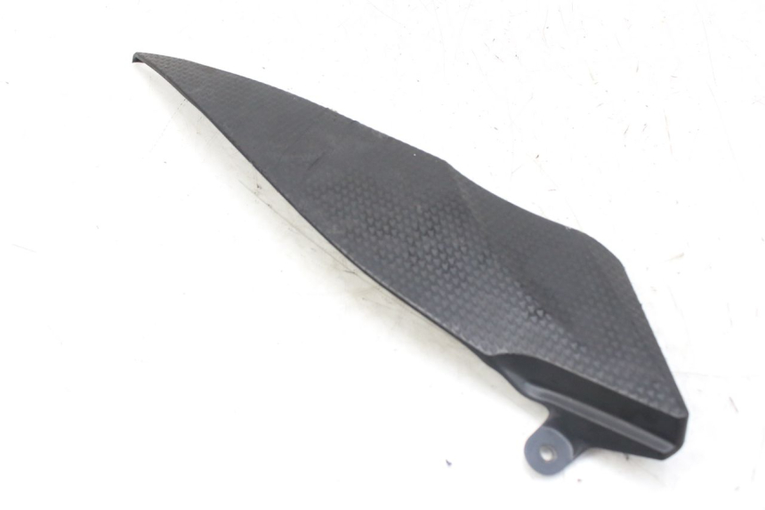 photo de TAMPA LATERAL DIREITA SOBRE O BANCO YAMAHA YZF R1 1000 (2007 - 2008) - Vista principal