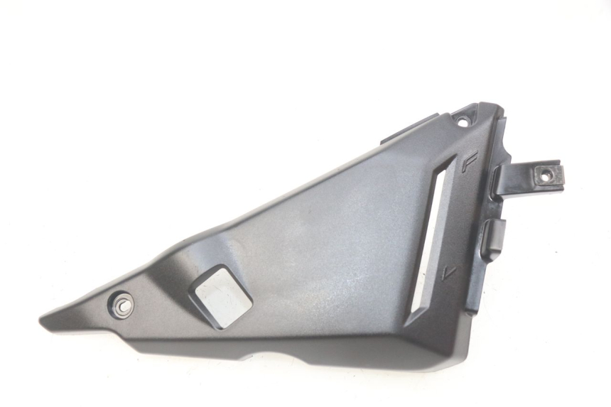 photo de TAMPA LATERAL DIREITA SOB O BANCO KAWASAKI Z 650 (2016 - 2019) - Vista principal