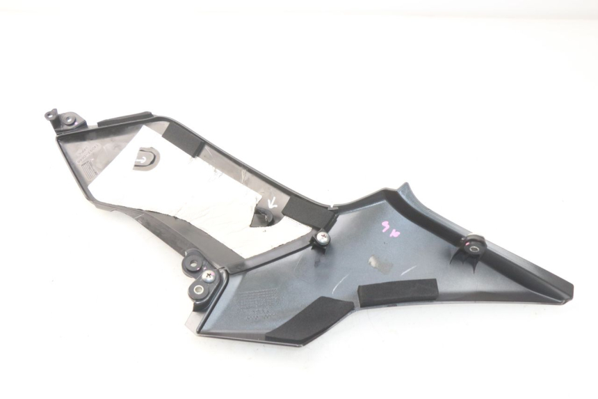 photo de TAMPA LATERAL DIREITA SOBRE O BANCO KAWASAKI Z Z900 900 (2017 - 2019) - Ampliação técnica
