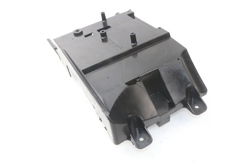 photo de TAMPA DEBAIXO DO BANCO YAMAHA FJR ABS 1300 (2006 - 2012) - Detalhe da peça