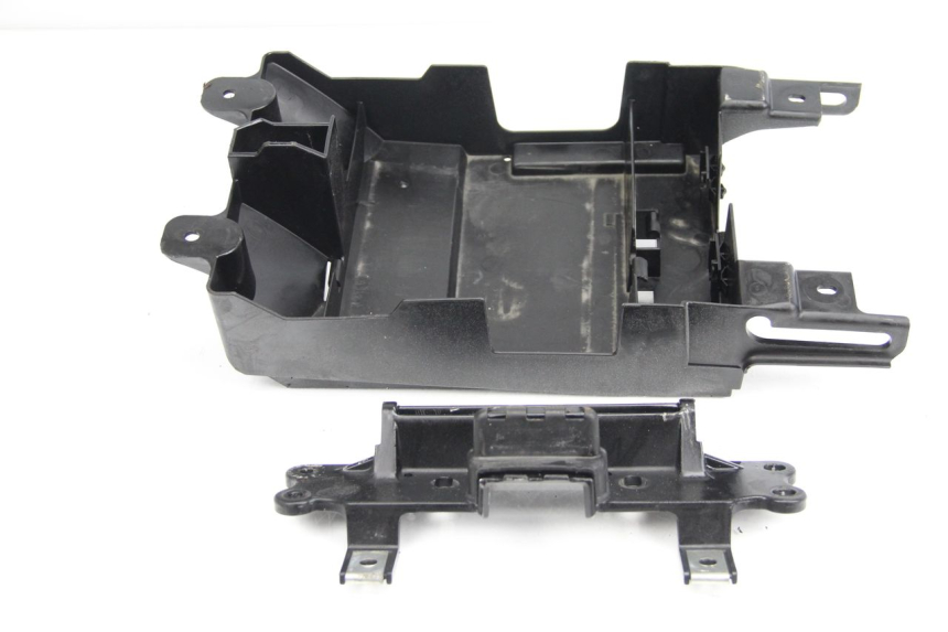 photo de TAMPA DEBAIXO DO BANCO YAMAHA FJR ABS 1300 (2006 - 2012) - Vista principal