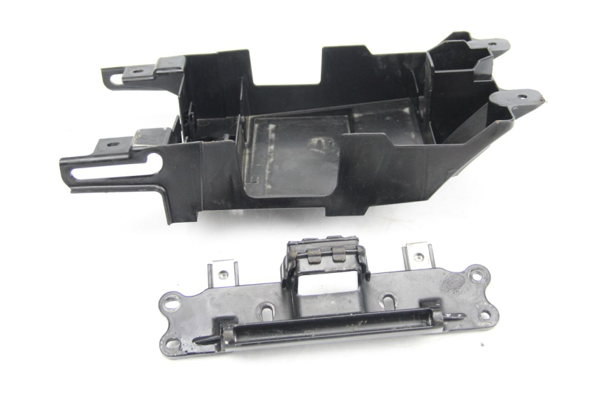 photo de TAMPA DEBAIXO DO BANCO YAMAHA FJR ABS 1300 (2006 - 2012) - Vista geral