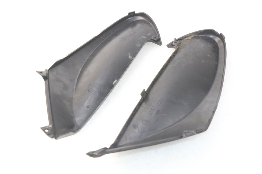 photo de TAMPA DEBAIXO DO BANCO PIAGGIO FLY 2T 50 (2004 - 2017) - Detalhe da peça
