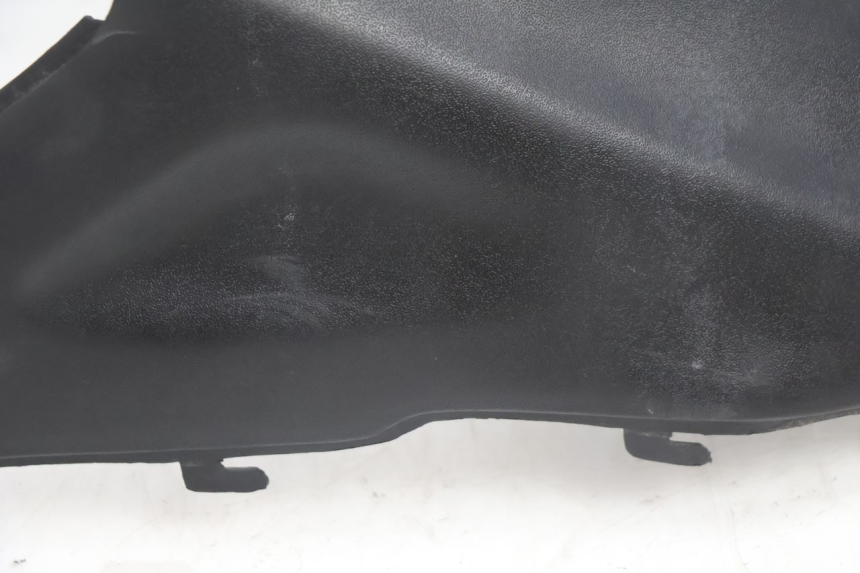 photo de TAMPA SOB ASSENTO KEEWAY FOCUS 50 (2006 - 2009) - Detalhe da peça