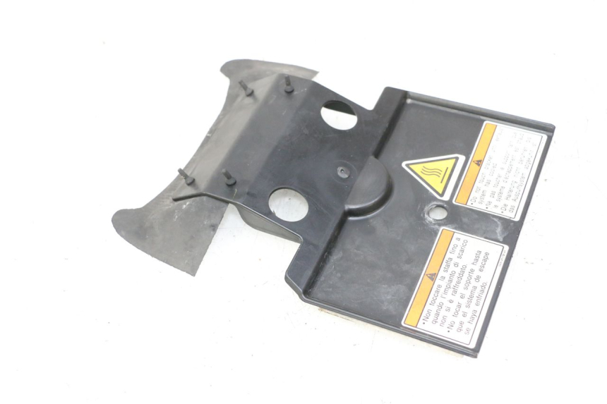 photo de TAMPA DEBAIXO DO BANCO YAMAHA FZ6 FAZER S2 600 (2007 - 2011) - Zoom do estado de desgaste