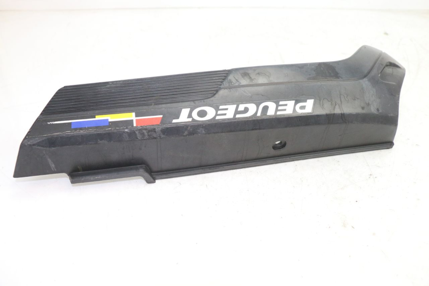 photo de TAMPA DEBAIXO DO ASSENTO ESQUERDO PEUGEOT 103 SPX CLIP 50 (1989 - 1992) - Ampliação técnica
