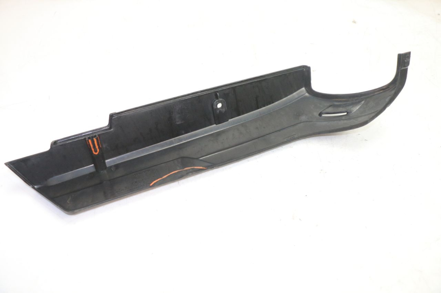 photo de TAMPA DEBAIXO DO ASSENTO ESQUERDO PEUGEOT 103 SPX CLIP 50 (1989 - 1992) - Vista geral