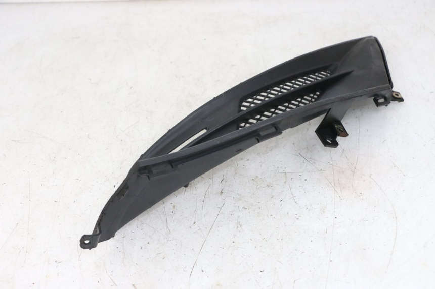 photo de TAMPA DEBAIXO DO ASSENTO ESQUERDO KYMCO DINK 4T 50 (2007 - 2018) - Ampliação técnica