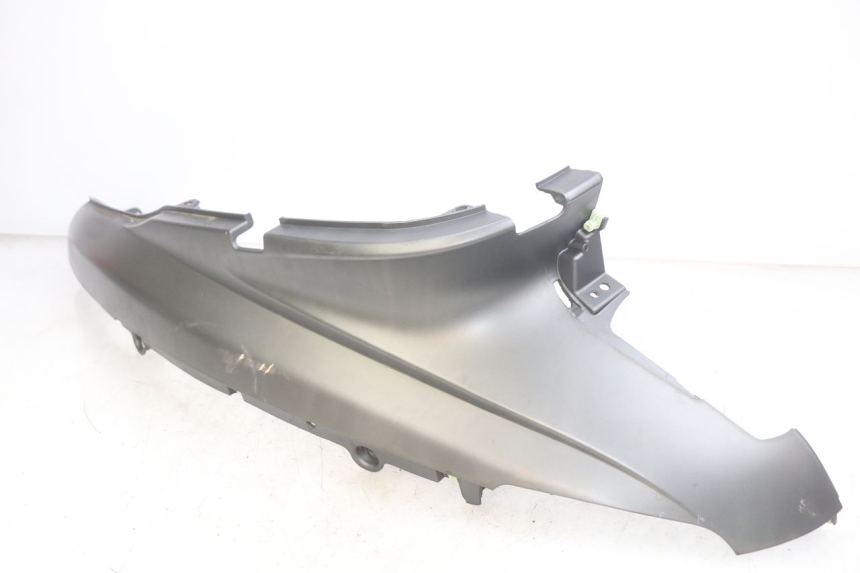 photo de TAMPA DEBAIXO DO ASSENTO ESQUERDO PEUGEOT DJANGO 4T 50 (2014 - 2019) - Detalhe da peça