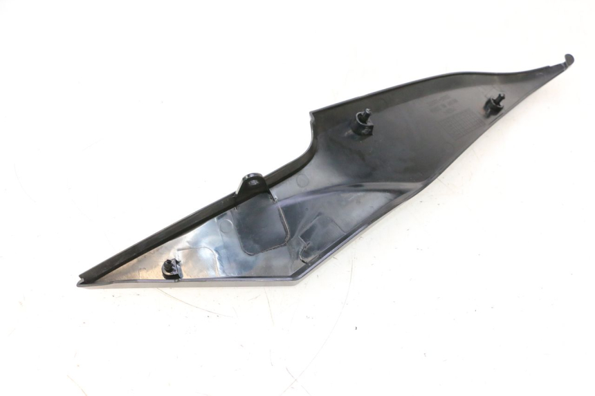 photo de TAMPA ESQUERDA SOB O ASSENTO KAWASAKI ER-6 ER6 N 650 (2005 - 2009) - Ampliação técnica