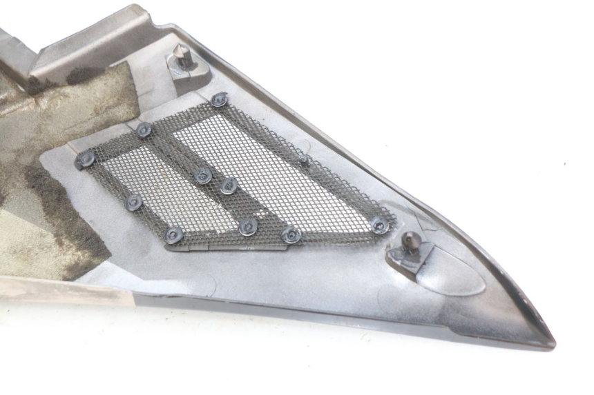 photo de TAMPA DEBAIXO DO BANCO ESQUERDO YAMAHA FJ 3CX 1200 (1986 - 1996) - Zoom do estado de desgaste