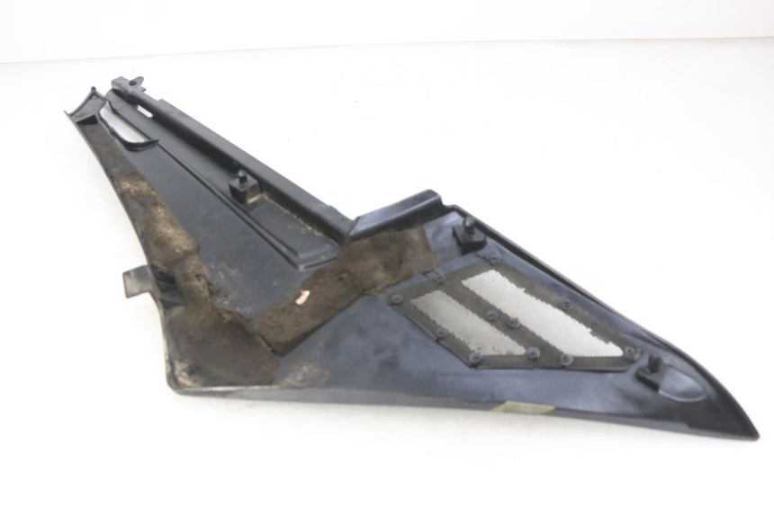 photo de TAMPA DEBAIXO DO BANCO ESQUERDO YAMAHA FJ 3CX 1200 (1986 - 1996) - Outro ângulo de visão
