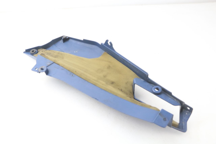 photo de TAMPA DEBAIXO DO ASSENTO ESQUERDO YAMAHA FJR ABS 1300 (2006 - 2012) - Detalhe da peça