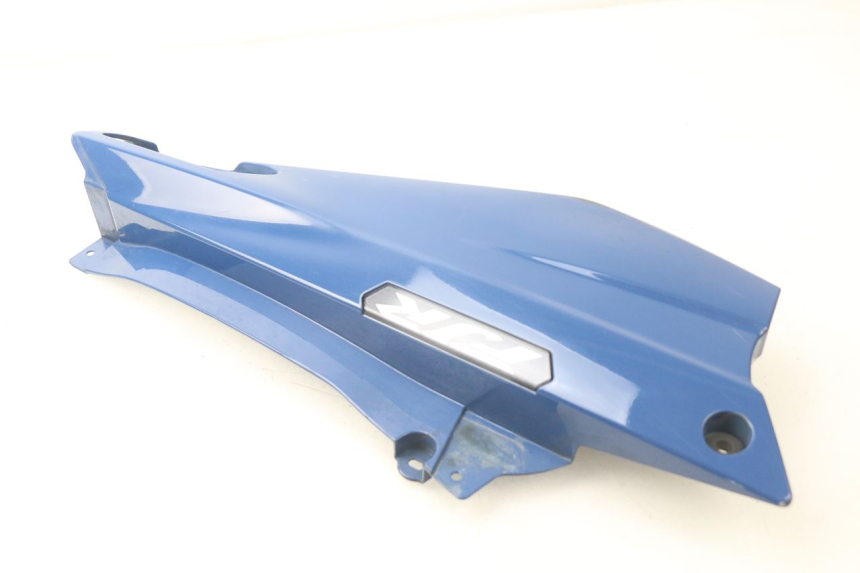 photo de TAMPA DEBAIXO DO ASSENTO ESQUERDO YAMAHA FJR ABS 1300 (2006 - 2012) - Outro ângulo de visão