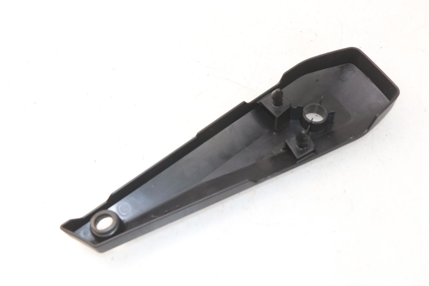 photo de TAMPA DEBAIXO DO ASSENTO ESQUERDO YAMAHA FZ8 800 (2010 - 2016) - Detalhe da peça