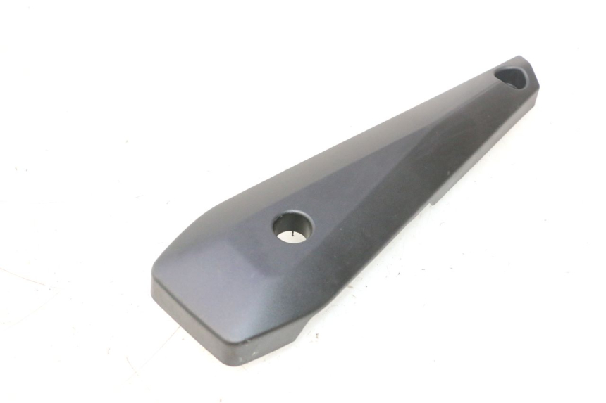 photo de TAMPA DEBAIXO DO ASSENTO ESQUERDO YAMAHA FZ8 800 (2010 - 2016) - Detalhe da peça
