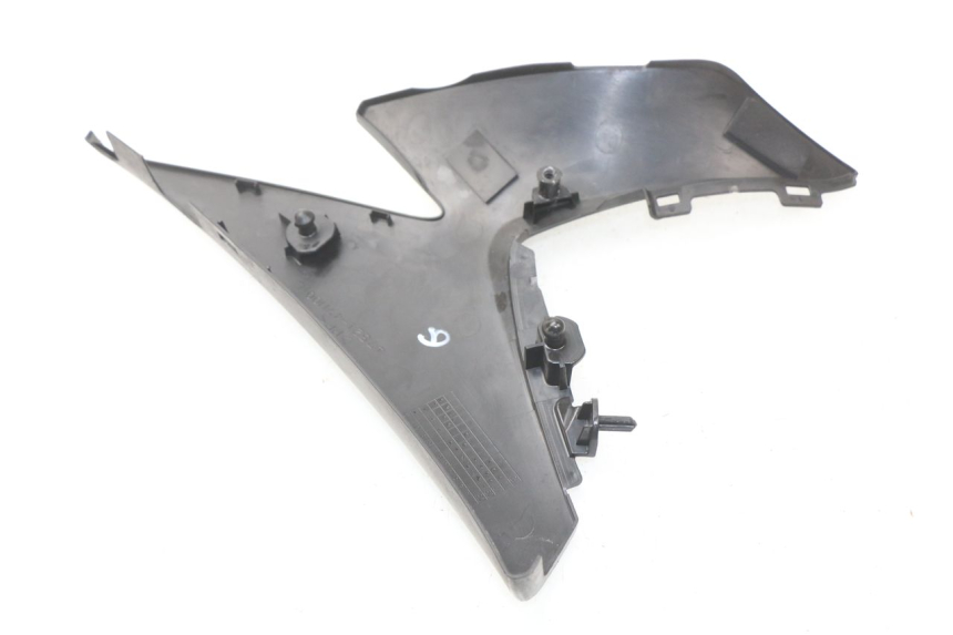 photo de TAMPA DEBAIXO DO ASSENTO ESQUERDO SUZUKI GSX-R GSXR K16 1000 (2012 - 2016) - Ampliação técnica