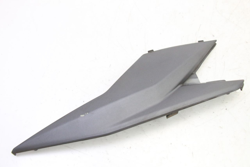 photo de TAMPA DEBAIXO DO ASSENTO ESQUERDO SYM JET 14 4T 50 (2018 - 2022) - Zoom do estado de desgaste