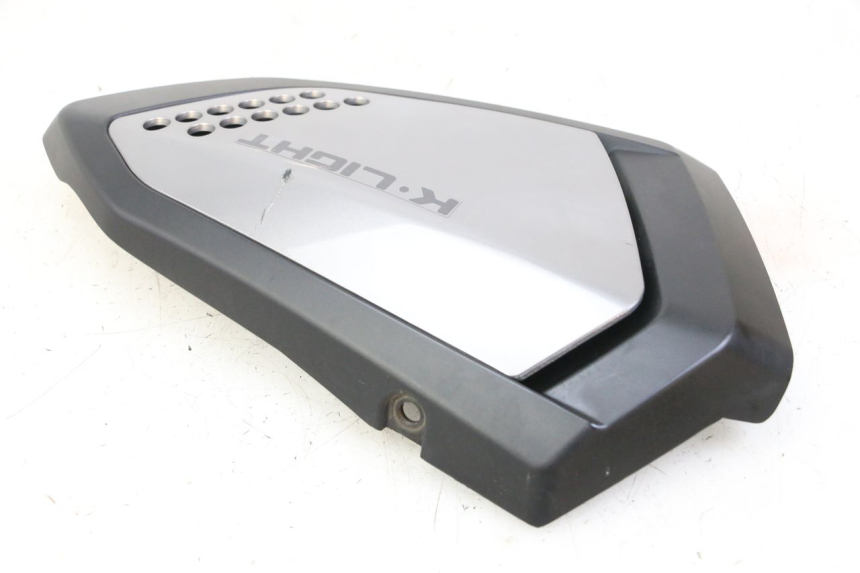 photo de TAMPA DEBAIXO DO BANCO ESQUERDO KEEWAY K-LIGHT KLIGHT 125 (2018 - 2025) - Ampliação técnica