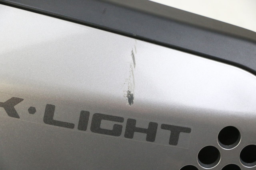 photo de TAMPA DEBAIXO DO BANCO ESQUERDO KEEWAY K-LIGHT KLIGHT 125 (2018 - 2025) - Pontos de fixação
