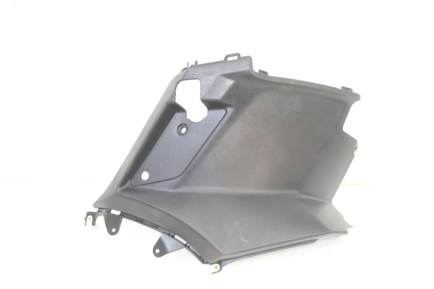 photo de TAMPA DEBAIXO DO ASSENTO ESQUERDO PEUGEOT KISBEE 2T 50 (2010 - 2017) - Detalhe da peça