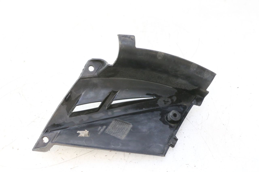 photo de TAMPA ESQUERDA SOB O ASSENTO PEUGEOT LUDIX BLASTER 50 (2006 - 2014) - Ampliação técnica