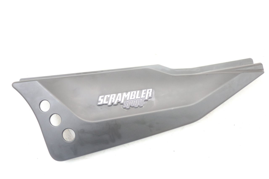 photo de TAMPA DEBAIXO DO ASSENTO ESQUERDO MASAI SCRAMBLER SPORT 125 (2021 - 2025) - Vista principal