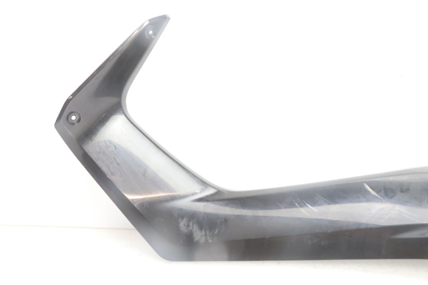 photo de TAMPA ESQUERDA SOB O ASSENTO YAMAHA N-MAX NMAX 125 (2021 - 2024) - Detalhe da peça