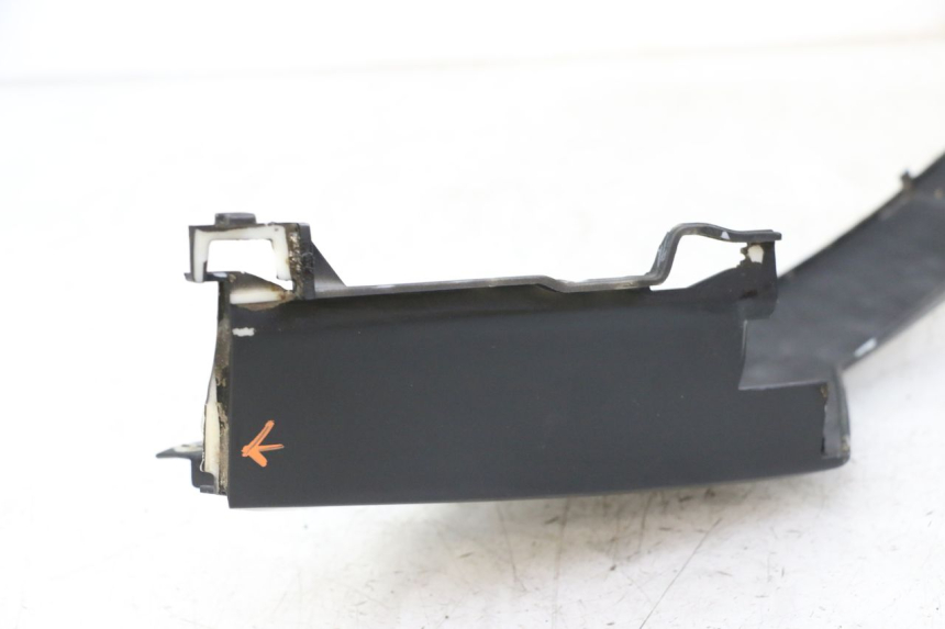 photo de TAMPA DEBAIXO DO BANCO ESQUERDO PEUGEOT SPEEDFIGHT 3 LC 2T 50 (2009 - 2015) - Vista geral