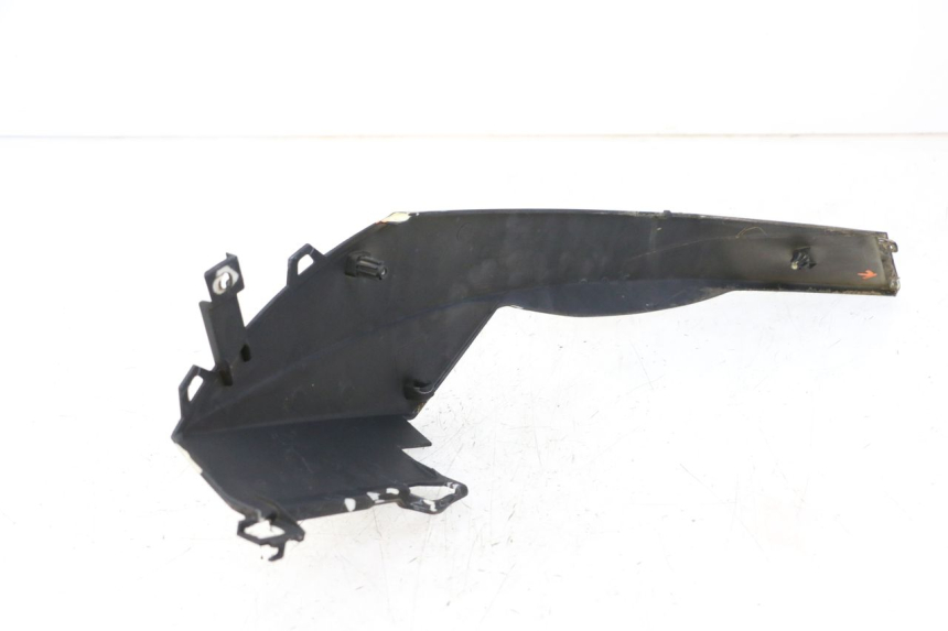 photo de TAMPA DEBAIXO DO BANCO ESQUERDO PEUGEOT SPEEDFIGHT 3 LC 2T 50 (2009 - 2015) - Pontos de fixação
