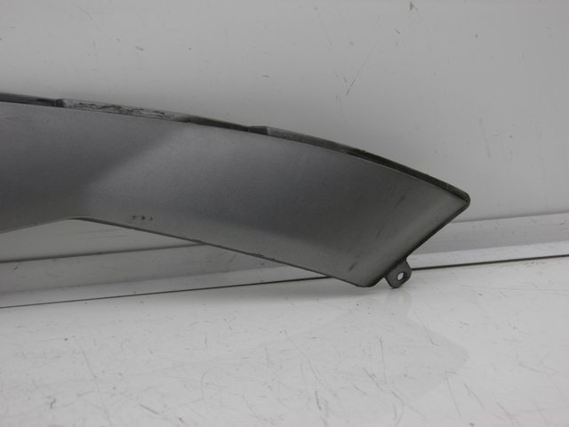 photo de TAMPA DEBAIXO DO ASSENTO ESQUERDO PIAGGIO MP3 125 (2006 - 2014) - Detalhe da peça